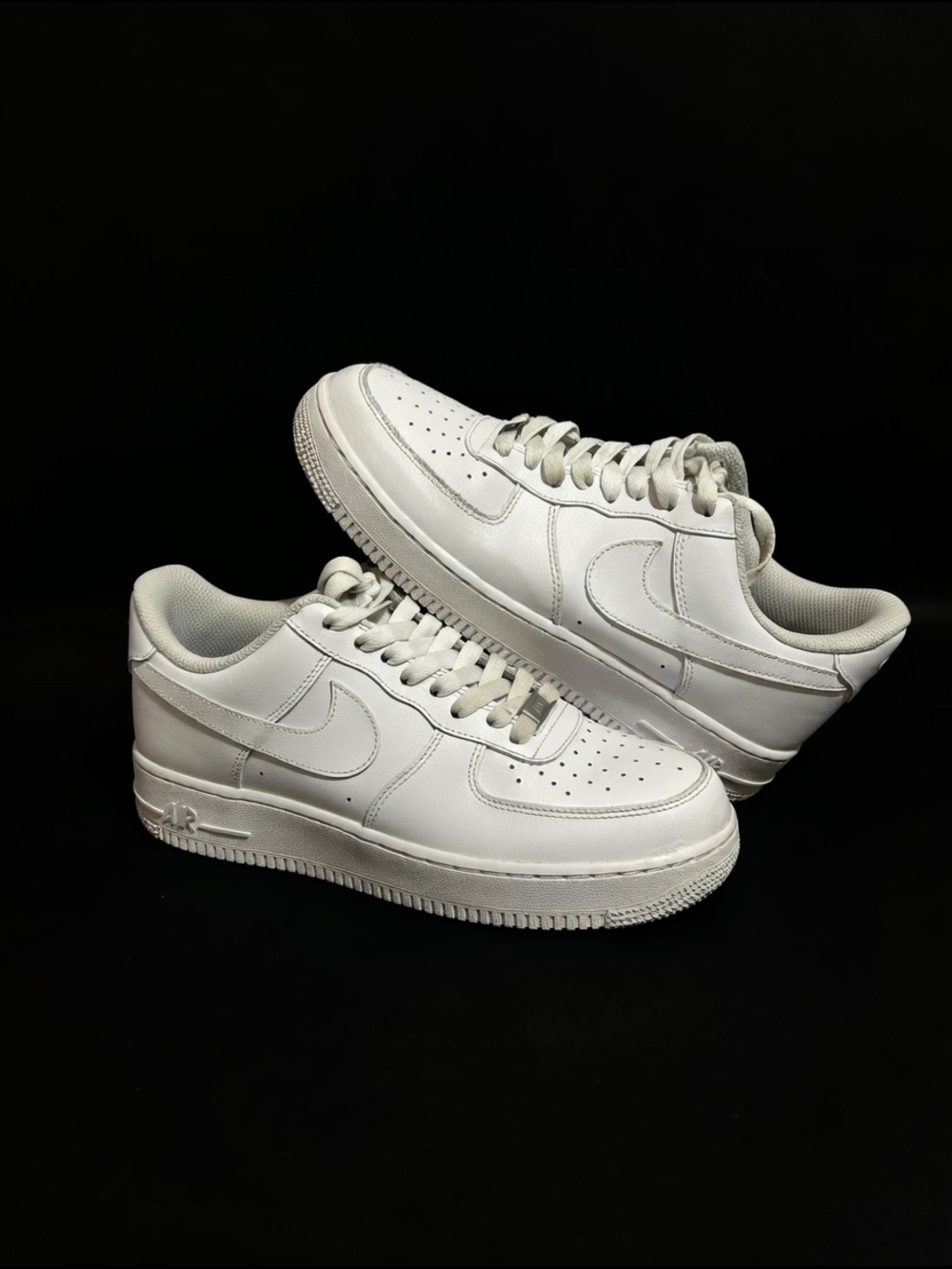 Nike White Low-Top Sneakers with Teal Logo